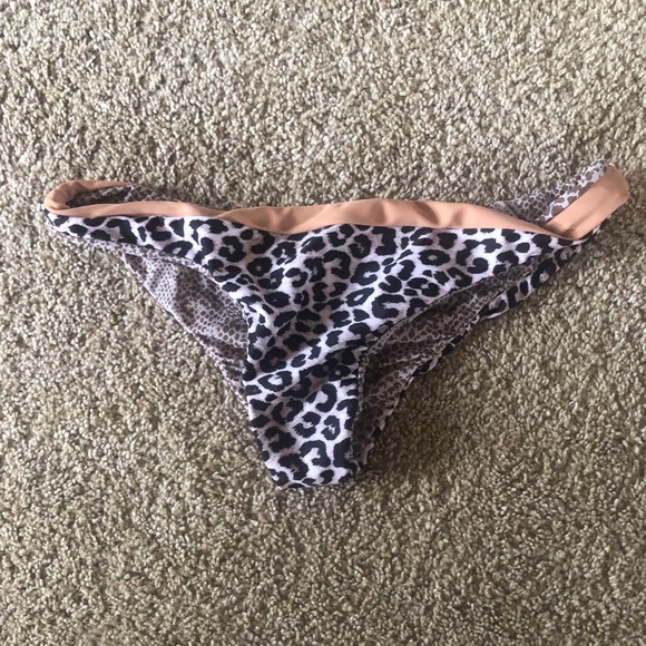 acacia swimwear Other - Acacia Swimwear Manoa bottoms in snow leopard